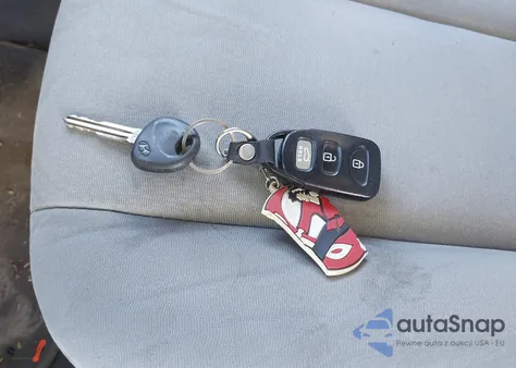 2009 Hyundai Elantra Gls from USA, damaged, VIN KMHDU46D09U759675